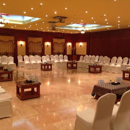 Royal Concorde Hotel & Suite Dubaj Zewnętrze zdjęcie