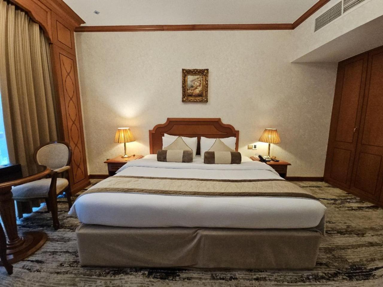 Royal Concorde Hotel & Suite Dubaj Zewnętrze zdjęcie