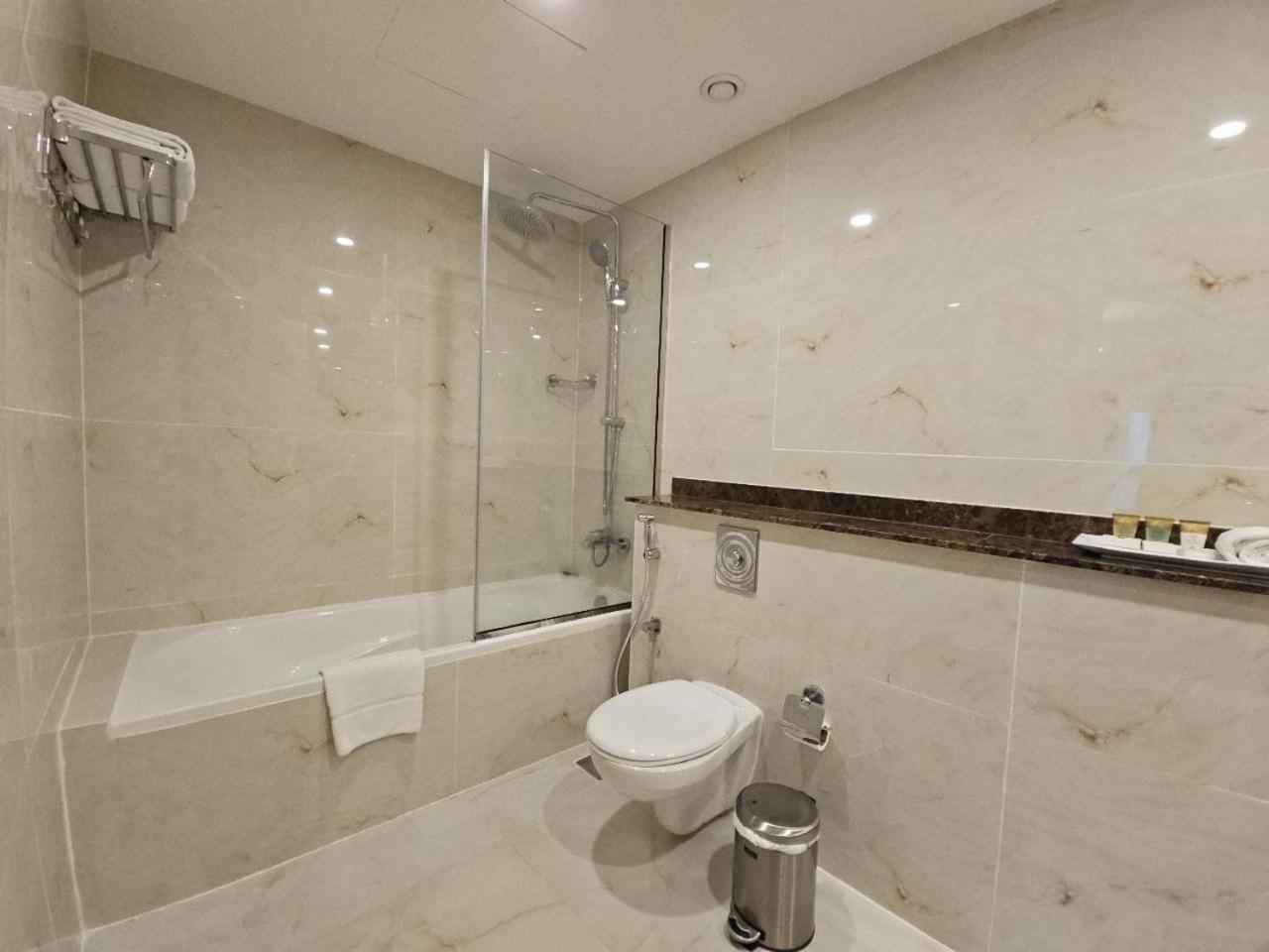 Royal Concorde Hotel & Suite Dubaj Zewnętrze zdjęcie