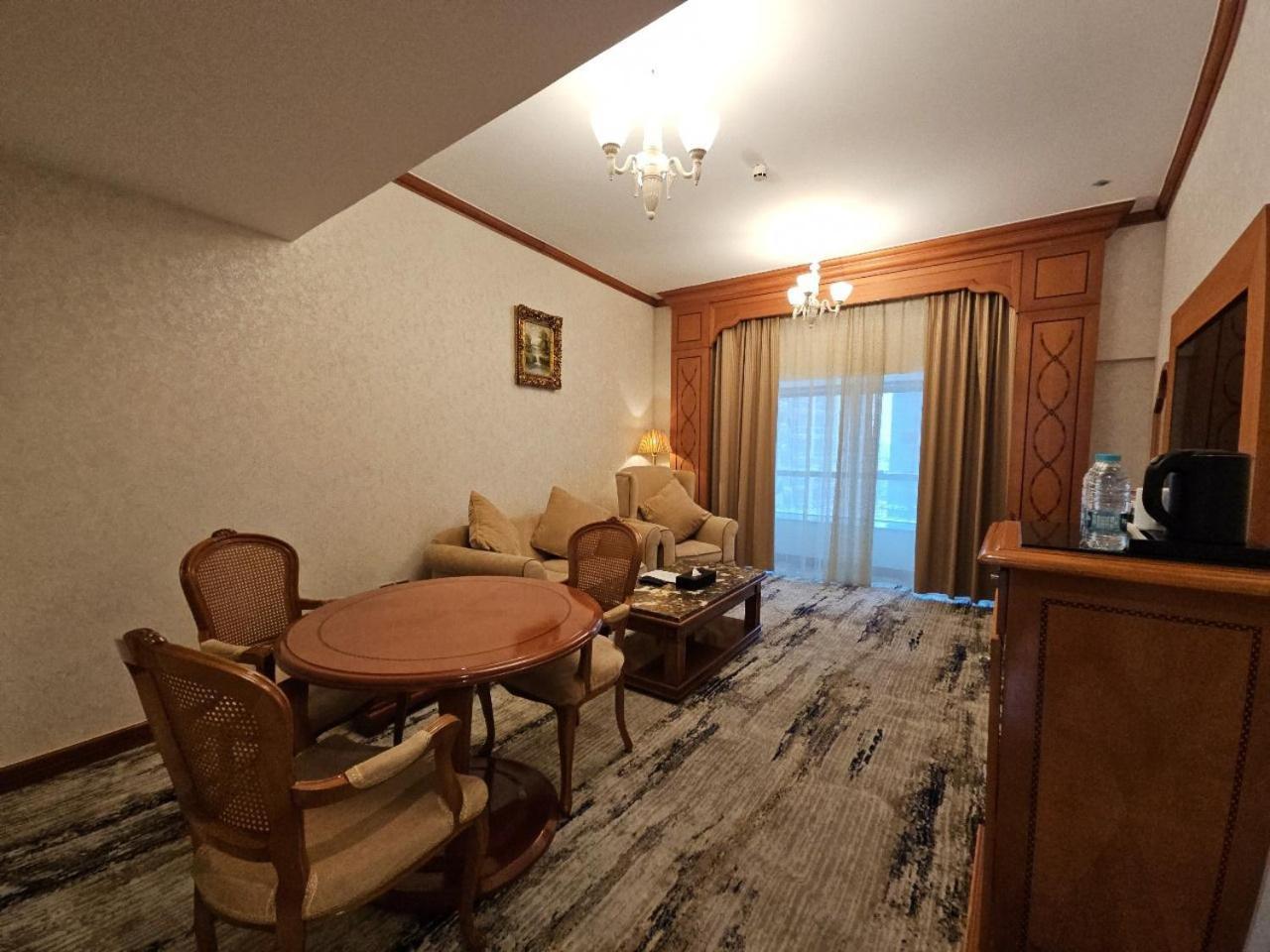 Royal Concorde Hotel & Suite Dubaj Zewnętrze zdjęcie
