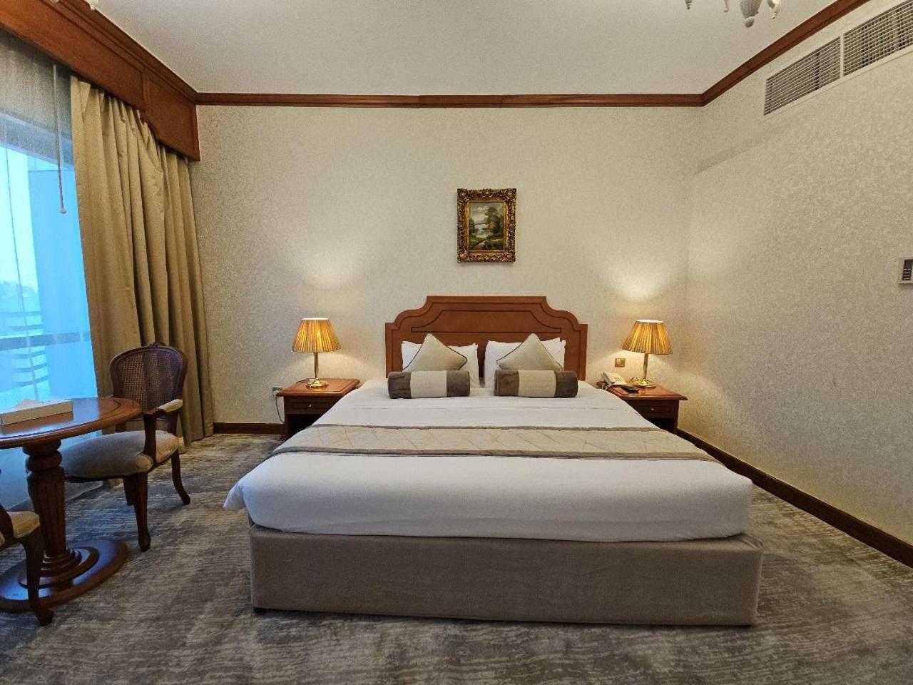 Royal Concorde Hotel & Suite Dubaj Zewnętrze zdjęcie